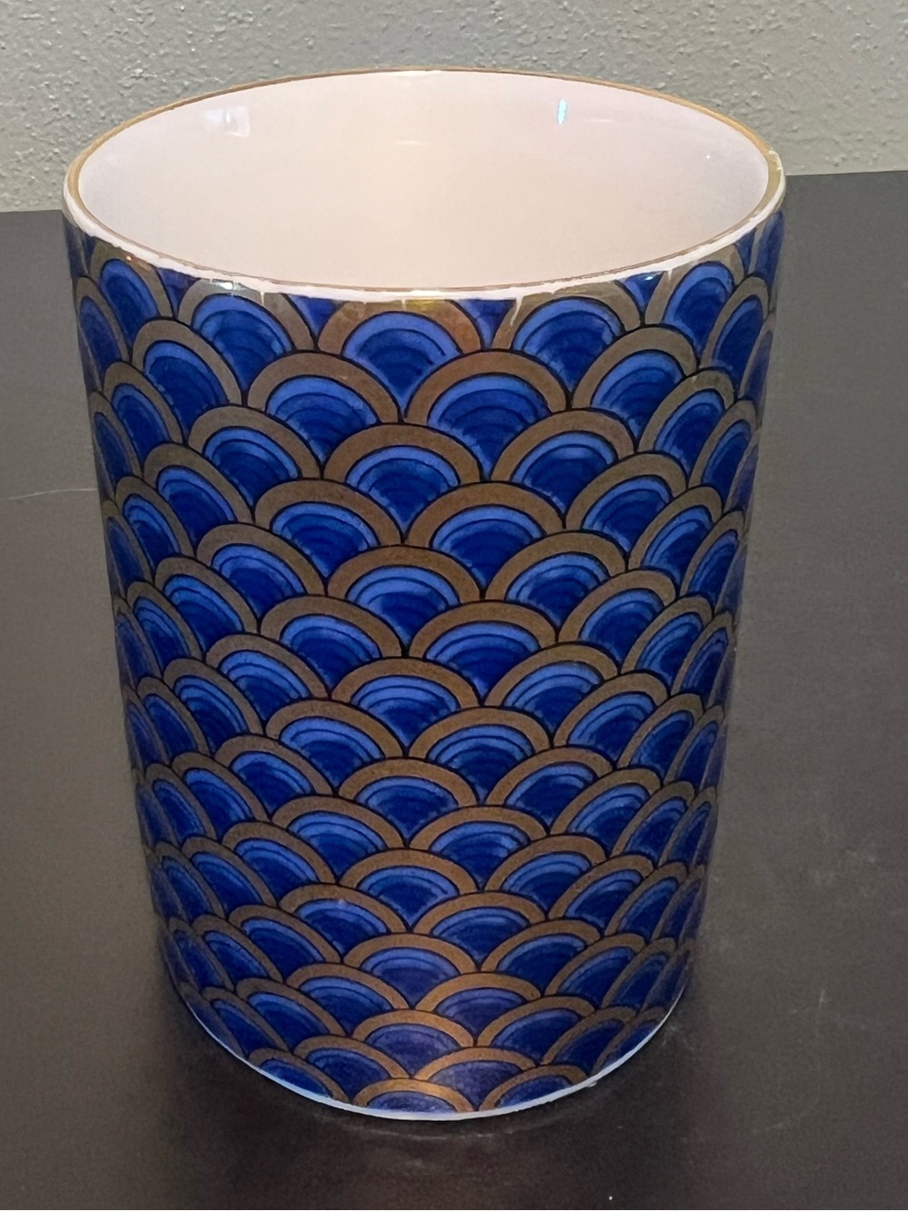 Vintage Maebata Japan Kozan Kiln Blue Gold Fish Scale Seigaiha Porcelain Cup Mug - Picture 8 of 12